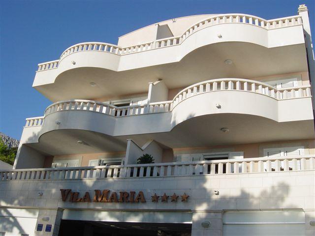 Drvenik apartment house 02