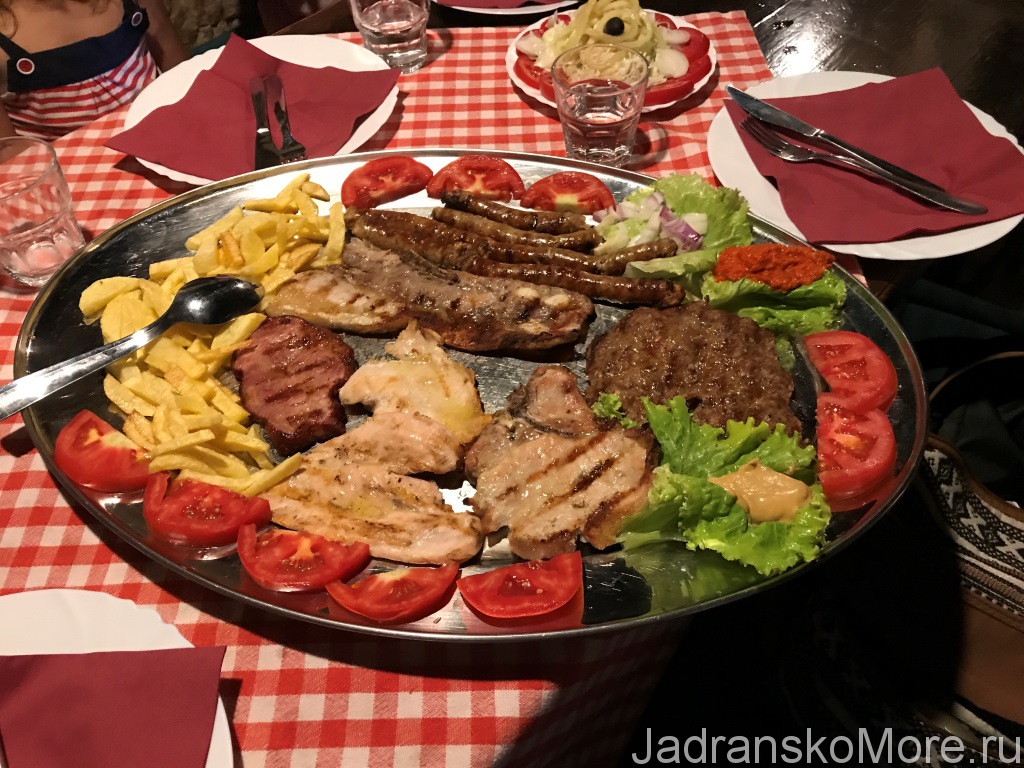 Отзыв об отдыхе в Омише с детьми - Мясная тарелка
