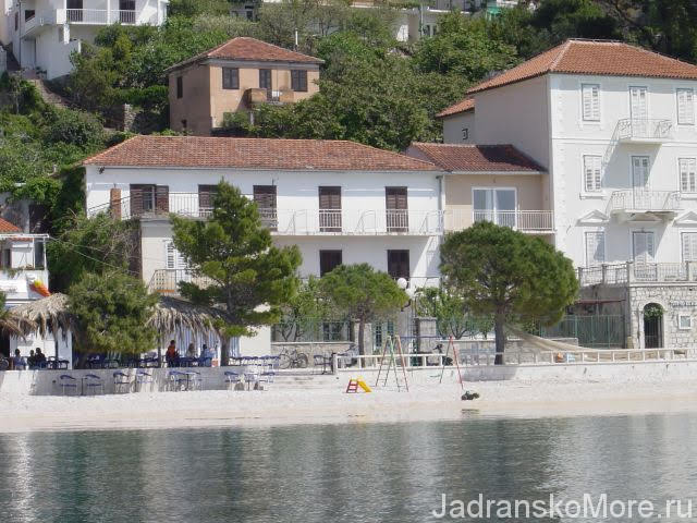 Podgora apartment house 01