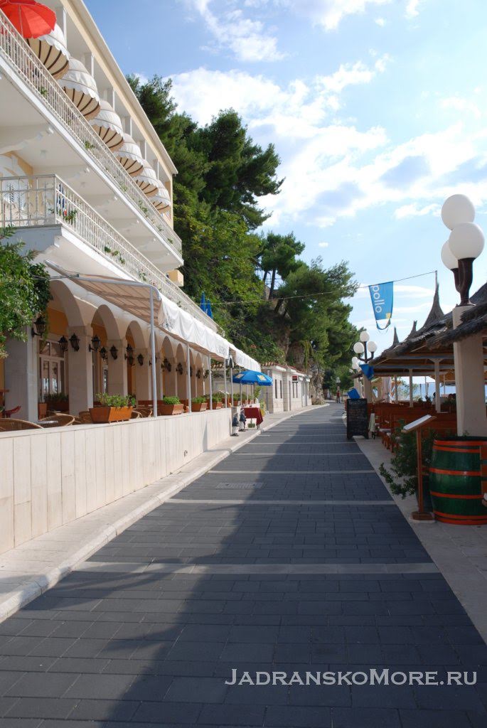 Podgora promenade