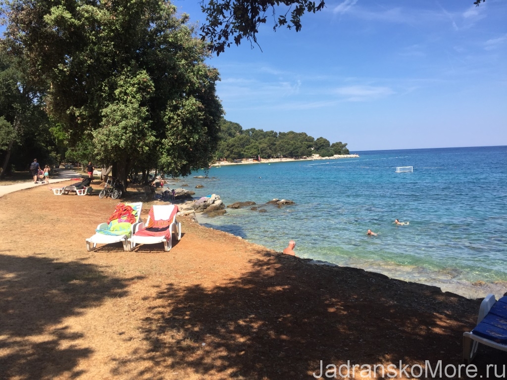 Rovinj beach 01
