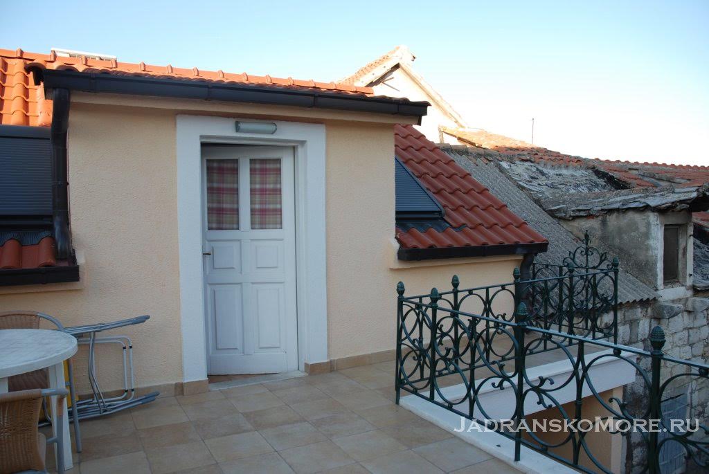 Split apartment balcony