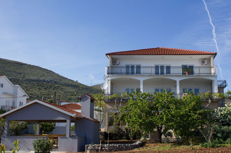 Trogir apartment house