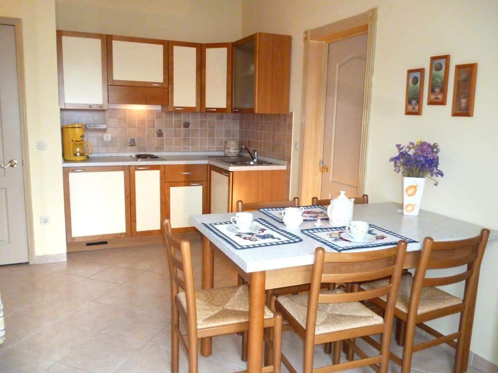 Trogir apartments kitchen
