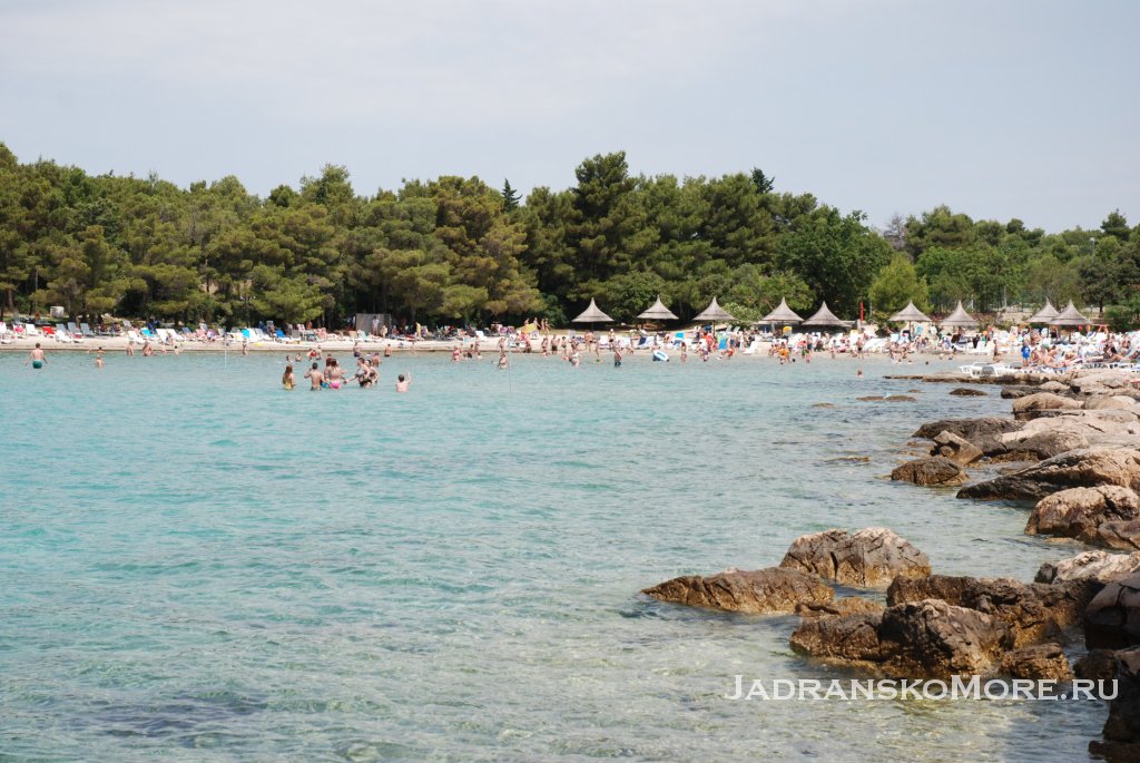 Pakostane Buzakovina beach view